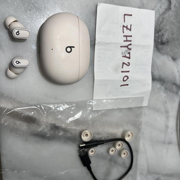 Beats Studio Buds - White