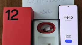 Mint
													OnePlus 12 - Unlocked, Black, 512 GB, 16 GB, CPH2583, photo 2 of 14