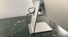 Good
													Apple Studio Display 2022 - Standard Glass, Tilt Adjustable Stand, photo 4 of 10