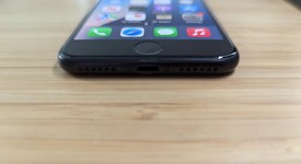 Fair
													Apple iPhone SE 3rd Gen 2022 - Unlocked, Midnight, 64 GB, A2595, photo 3 of 16