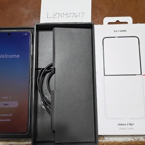 Samsung Galaxy Z Flip7 - Unlocked, 256 GB, Mint, 12 GB, SM-F766U1
