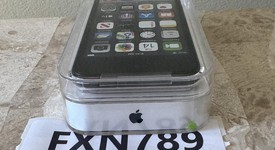 New
													Apple iPod Touch 7th Gen - Wi-Fi, Gray, 32 GB, photo 4 of 8