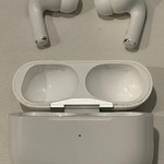 Used Apple AirPods Pro 2 - USB-C