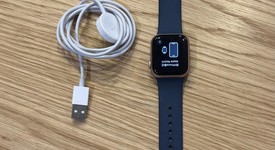 Fair
													Apple Watch Series 4 40mm - Unlocked, Gold, A1975 - Cellular, Aluminum, photo 1 of 8
