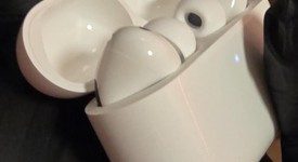 Used
													Apple AirPods Pro 3, photo 2 of 5