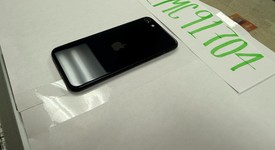 Mint
													Apple iPhone SE 3rd Gen 2022 - Unlocked, Midnight, 64 GB, A2595, photo 4 of 7