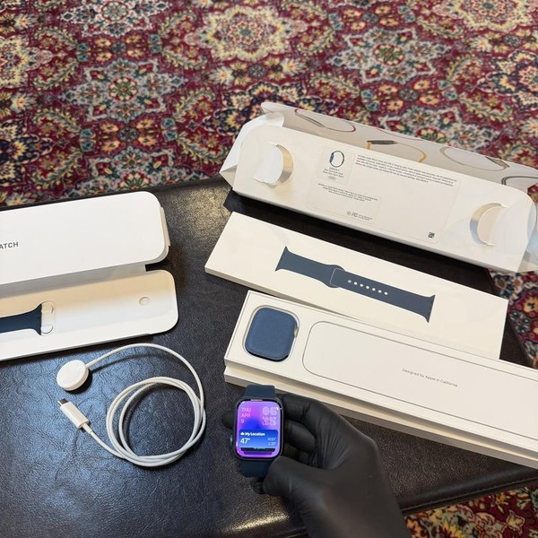 Apple Watch Series 7 45mm - Blue, A2474 - GPS, Aluminum