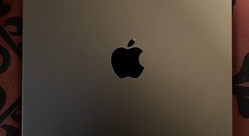 Good
													Apple iPad Pro 11" 2nd Gen 2020 - Unlocked, Gray, 128 GB, A2068, photo 1 of 3