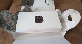Mint
													Apple Watch Ultra 2 49mm - Unlocked Non-US, Black, A2987, photo 1 of 7