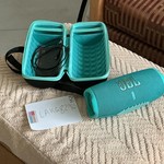 Mint JBL Charge 5 - Teal