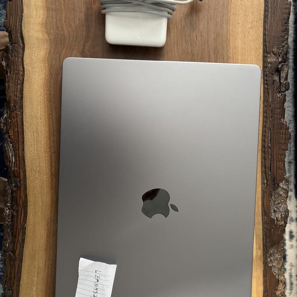 MacBook Pro 2023 - 16 inch - 1 TB, Gray, 32 GB, Apple M2 Max