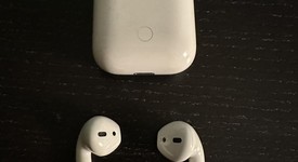 Used
													Apple AirPods 2nd Gen - Lightning Case, photo 2 of 4
