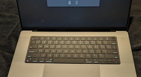 Mint
													MacBook Pro 2021 - 16" - Apple M1 Max, Gray, 2 TB, 64 GB, photo 1 of 17