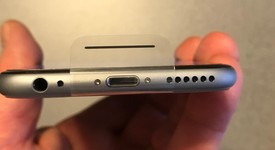 Mint
													Apple iPhone 6S - Cricket, Grey, 32 GB, A1633, photo 3 of 7