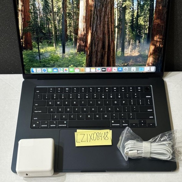 MacBook Air 2024 (M3) - 15 inch - 256 GB, Midnight, 8 GB, Apple M3, 10-core GPU