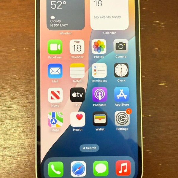 Apple iPhone 13 - Unlocked, 128 GB, Starlight, A2482