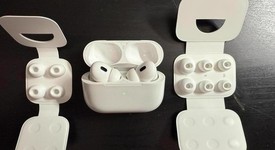 Used
													Apple AirPods Pro 2 - USB-C, photo 5 of 10