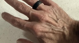 Mint
													Oura Ring Gen 3 - Black, Size 8, Heritage, photo 2 of 11