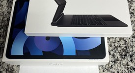 Good
													Apple iPad Air 4th Gen - Verizon, Gray, 64 GB, A2324, photo 2 of 11