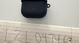 Used
													Apple AirPods 4th Gen - Active Noise Cancellation, photo 4 of 5