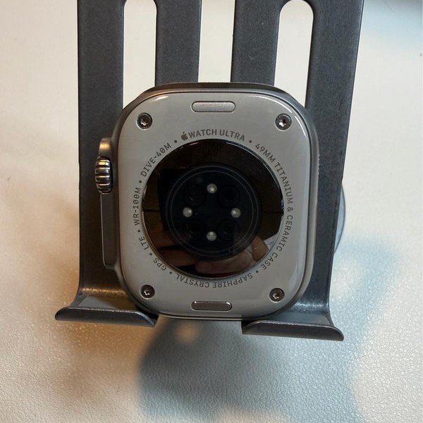 Apple Watch Ultra 2 49mm - Unlocked, Natural, A2986