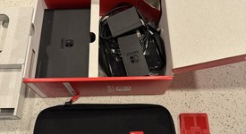 Mint
													Nintendo Switch - OLED - Red & Blue, 64 GB, photo 2 of 8