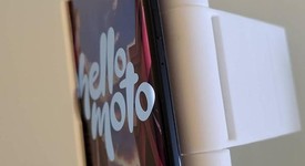 Mint
													Motorola Edge (2024) - Unlocked, Black, 256 GB, 8 GB, photo 4 of 8