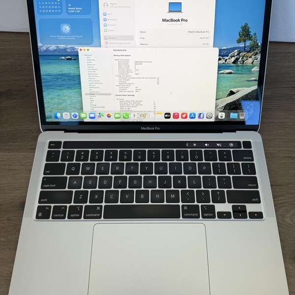 MacBook Pro 2022 - 13 inch - 1 TB, Silver, 24 GB, Apple M2