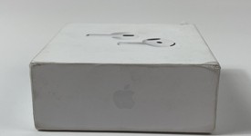 New
													Apple AirPods 4th Gen - Active Noise Cancellation, photo 5 of 6