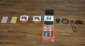 Mint
													Nintendo Switch - OLED - Red & Blue, 64 GB, photo 2 of 6