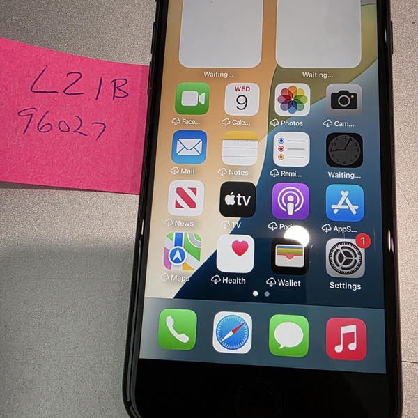 Apple iPhone SE 3rd Gen 2022 - Unlocked, 256 GB, Midnight, A2595