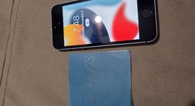 Mint
													Apple iPhone SE 1st Gen 2016 - Unlocked, Grey, 128 GB, A1723, photo 2 of 10