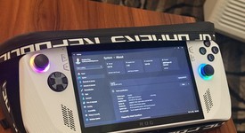Mint
													Asus ROG Ally 7" - Z1 Extreme, White, 512 GB, 16 GB, Ryzen Z1 Extreme, photo 1 of 7