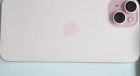 Mint
													Apple iPhone 15 - Unlocked, Pink, 128 GB, A2846, photo 2 of 5