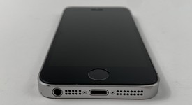 Mint
													Apple iPhone SE 1st Gen 2016 - AT&T, Grey, 128 GB, A1662, photo 4 of 7