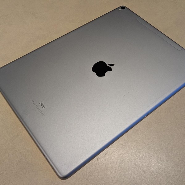 Apple iPad Pro 12.9 inch 2nd Gen 2017 - Verizon, 64 GB, Gray