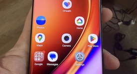 Mint
													OnePlus 12 - Unlocked, Green, 512 GB, 16 GB, CPH2583, photo 3 of 12