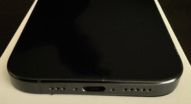 Mint
													Apple iPhone 16 Pro - AT&T, Black, 512 GB, A3083, photo 2 of 10