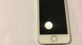Good
													Apple iPhone SE 1st Gen 2016 - AT&T, Silver, 16 GB, A1662, photo 4 of 14