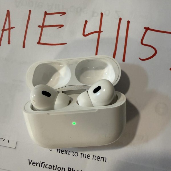 Apple AirPods Pro 2 - USB-C
