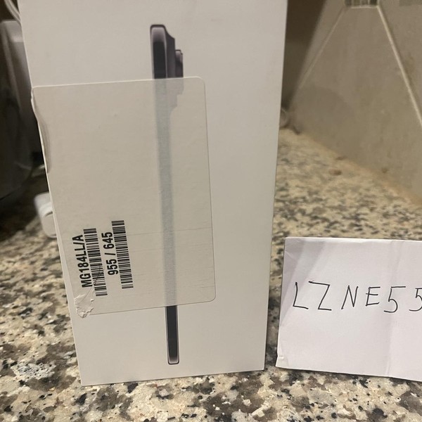 Apple iPhone Air - Unlocked, 256 GB, Space Black, A3260