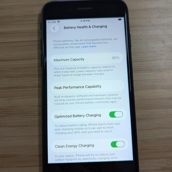 Apple iPhone SE 3rd Gen 2022 - Unlocked, 64 GB, Midnight, A2595