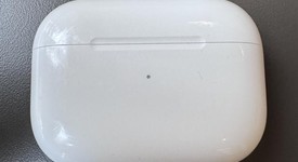 Used
													Apple AirPods Pro 2 - USB-C, photo 2 of 8