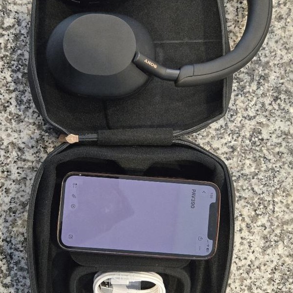 Sony WH-1000XM5 - Black