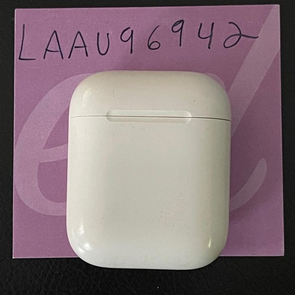 Apple AirPods 2nd Gen - Lightning Case
