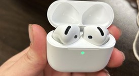 Used
													Apple AirPods 4th Gen - Active Noise Cancellation, photo 5 of 13