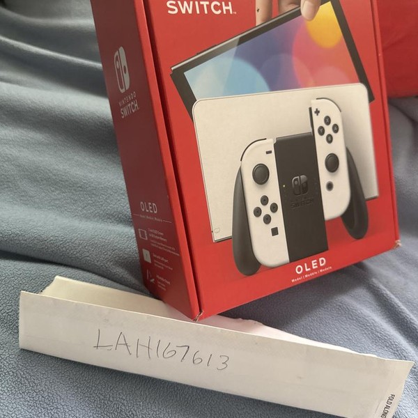 Nintendo Switch - OLED - 64 GB, White