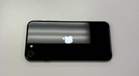 Mint
													Apple iPhone SE 3rd Gen 2022 - Unlocked, Midnight, 64 GB, A2595, photo 4 of 6