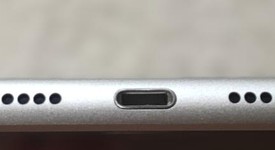 Mint
													Apple iPad 9th Gen - Unlocked, Silver, 256 GB, A2603, photo 4 of 7