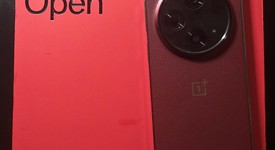 Mint
													OnePlus Open - Unlocked, Red, 1 TB, 16 GB, Apex Edition, photo 2 of 13